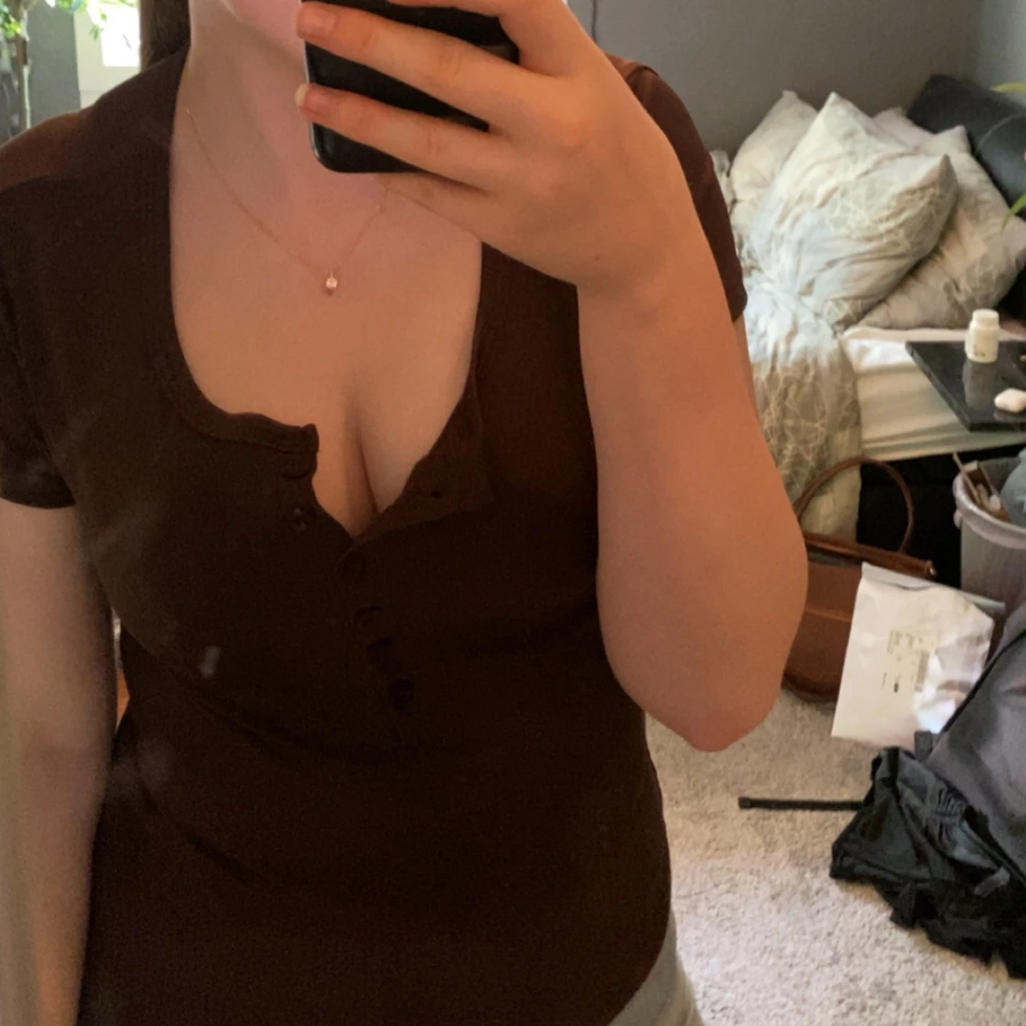 Brun ribbad topp med knappar - 1