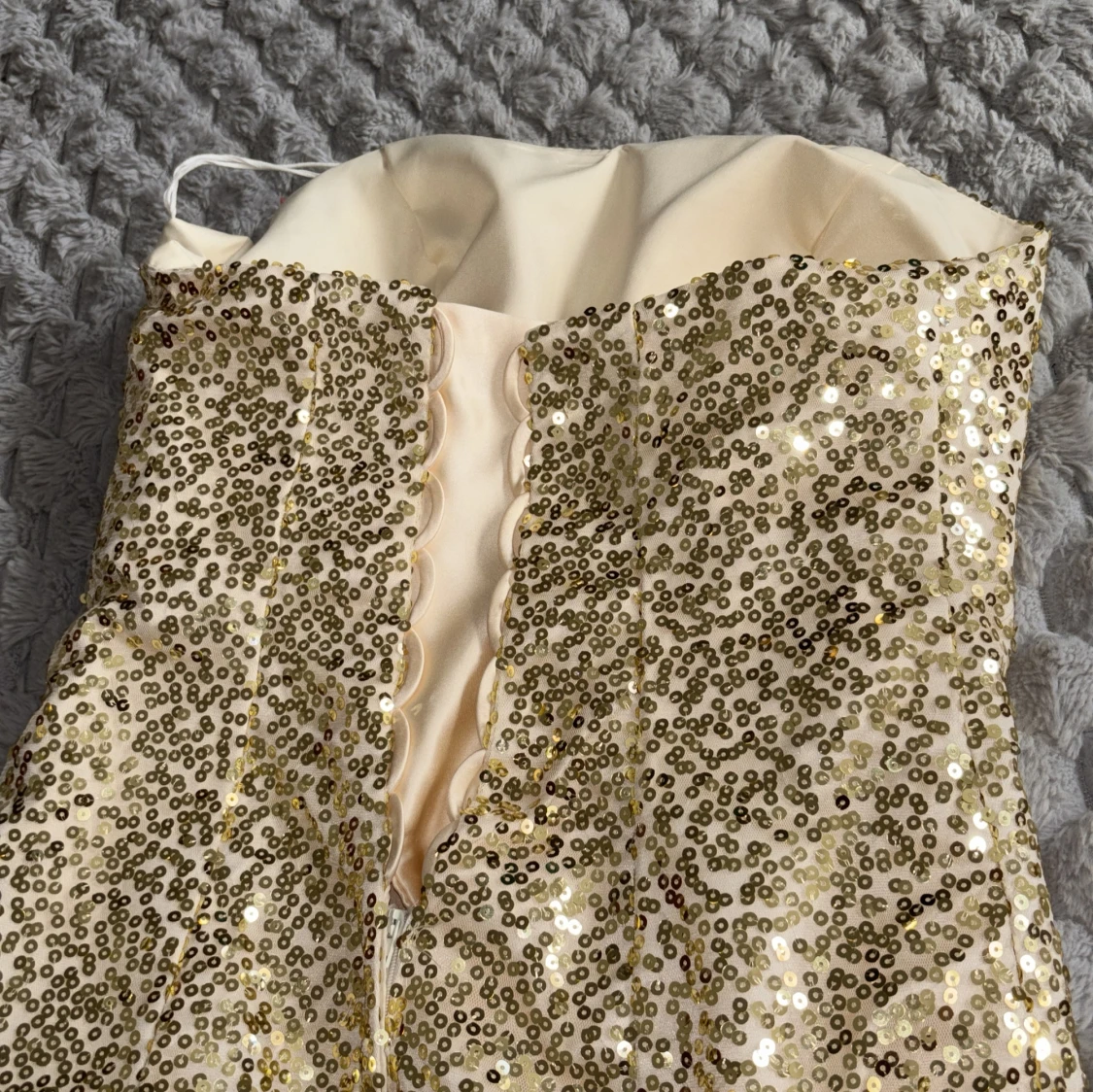 Champagnefärgad bal/fest paljettklänning med tyll - 2