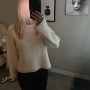 Gina tricot stickad tröja  - Hej ja säljer min fina gina tricot tröja i storlek xs 