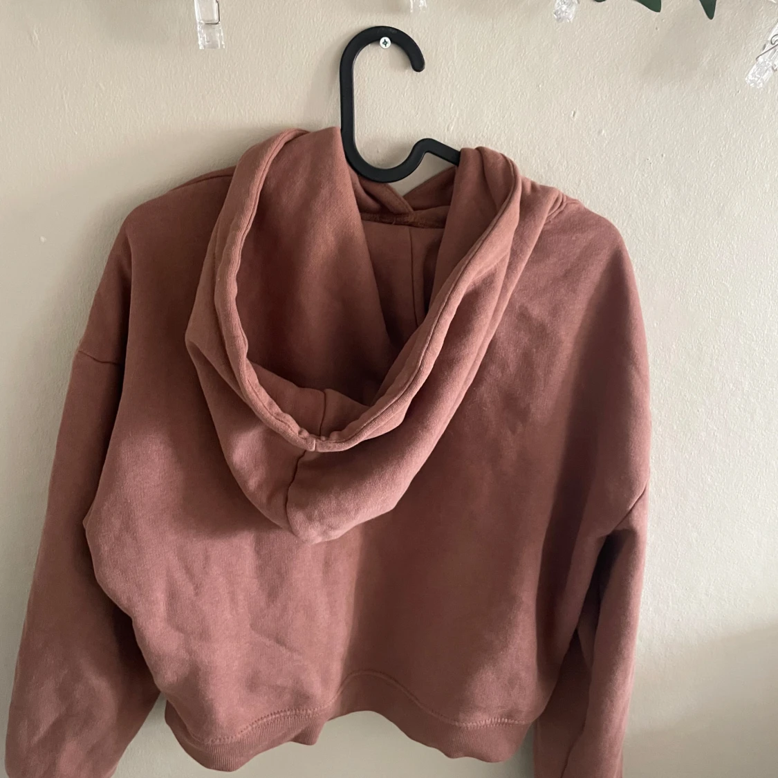 Brun hoodie med huva - 1