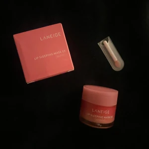 Laneige lip mask Berry - Laneige berömda lip mask i berry smak. Oanvänd 💕
