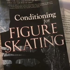 Konståkning böcker - Conditioning for figur skatingby Carl M. Off ice techniques for on ice performance  Boken är som ny och är till för folk som åker konståkning. Den är på engelska. Nypris 300.    The Basic Survival guide to beginner ice skating by -coach Juliana Love. Boken är som ny. Nypris runt 300 kr. En för 99 eller båda för 160