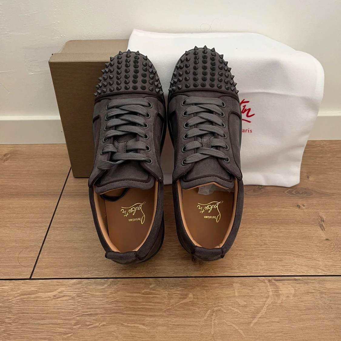 Christian Louboutin grå mocka sneakers - 3