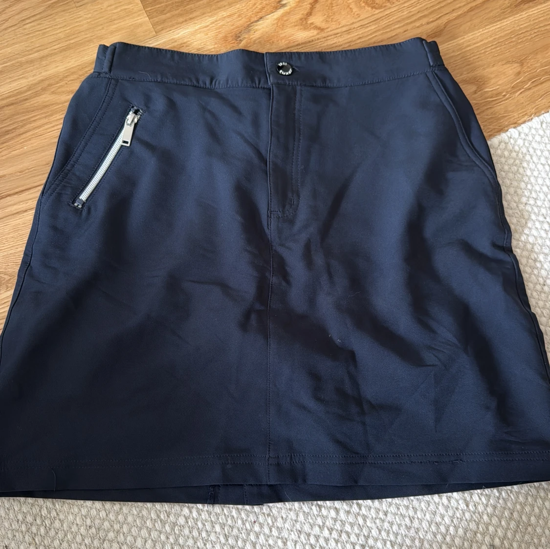 Mörkblå kortkjol från Lundhags