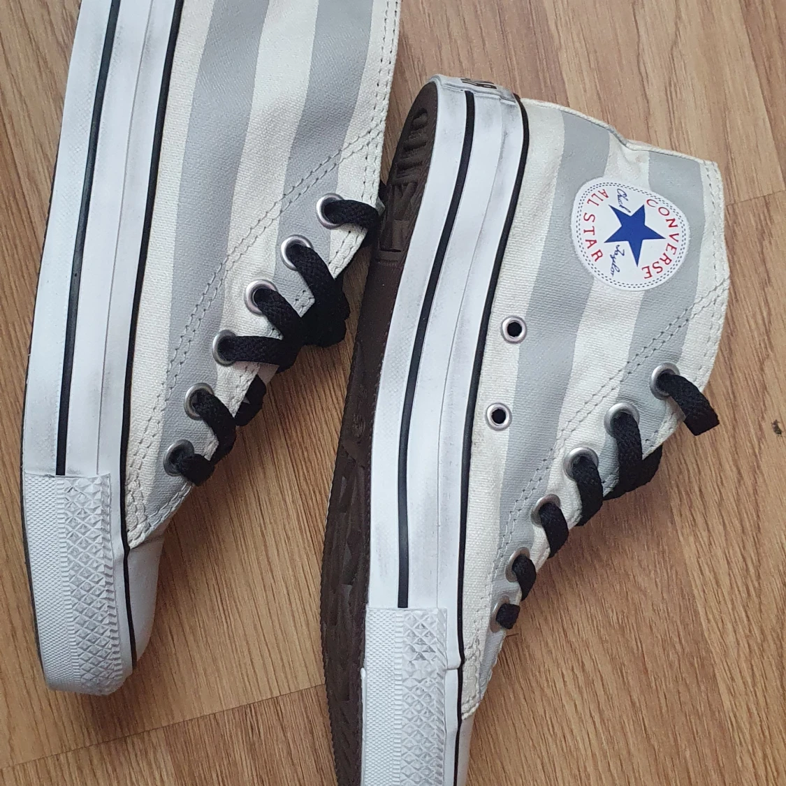 Converse All Star med stjärnor - 1