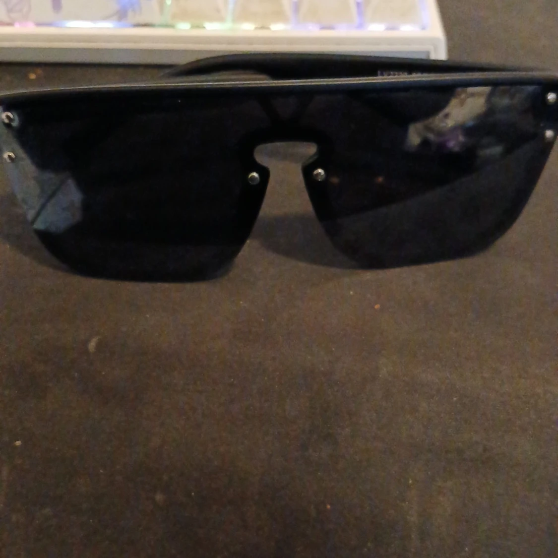 Svarta glasögon  - 3