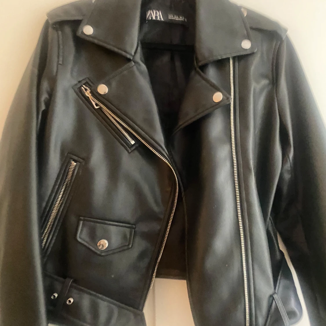Svart skinnjacka från Zara - 1
