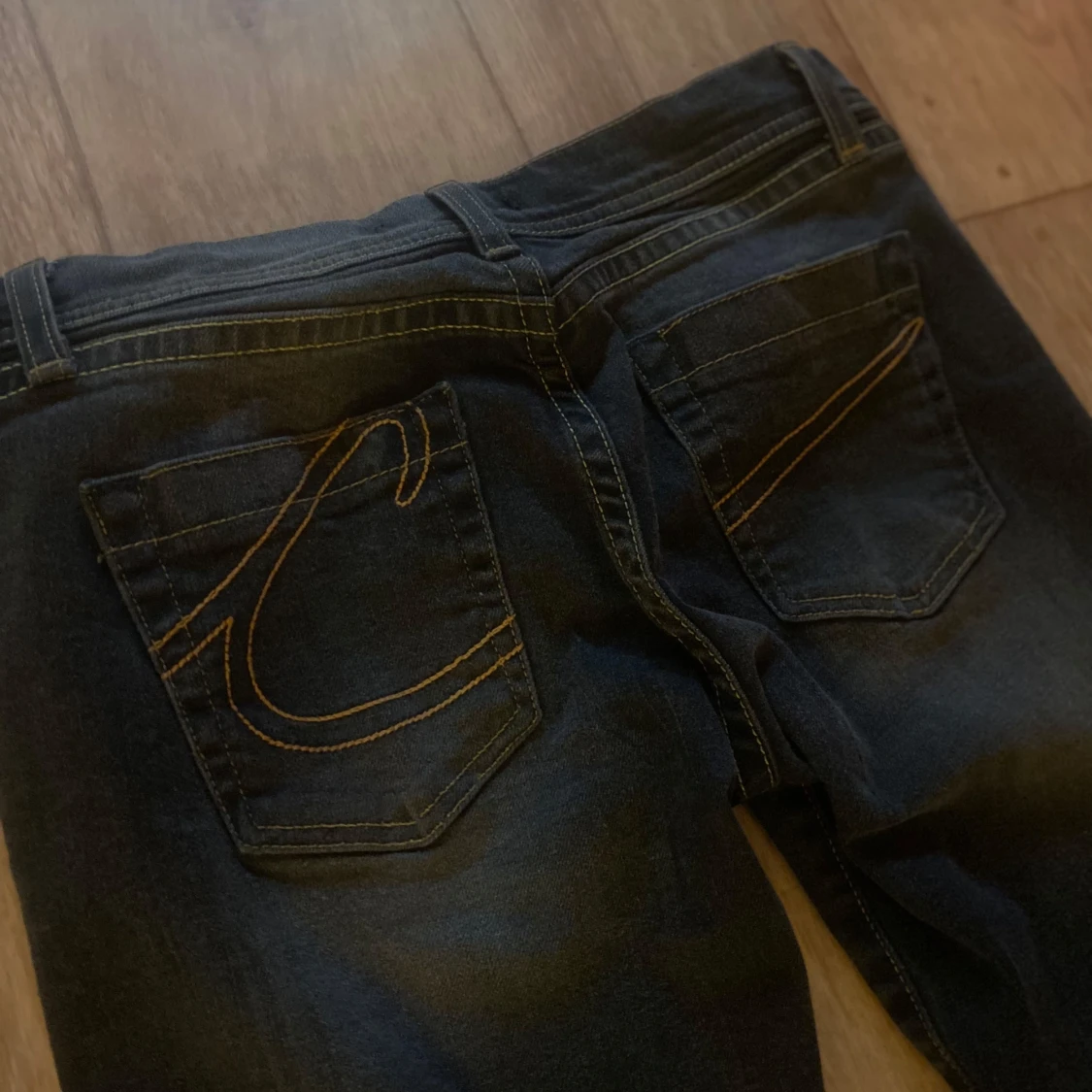 Lågmidjade Crocker jeans