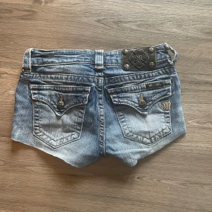 Miss Me jeans shorts W26 - Klippta från skinny jeans till shorts