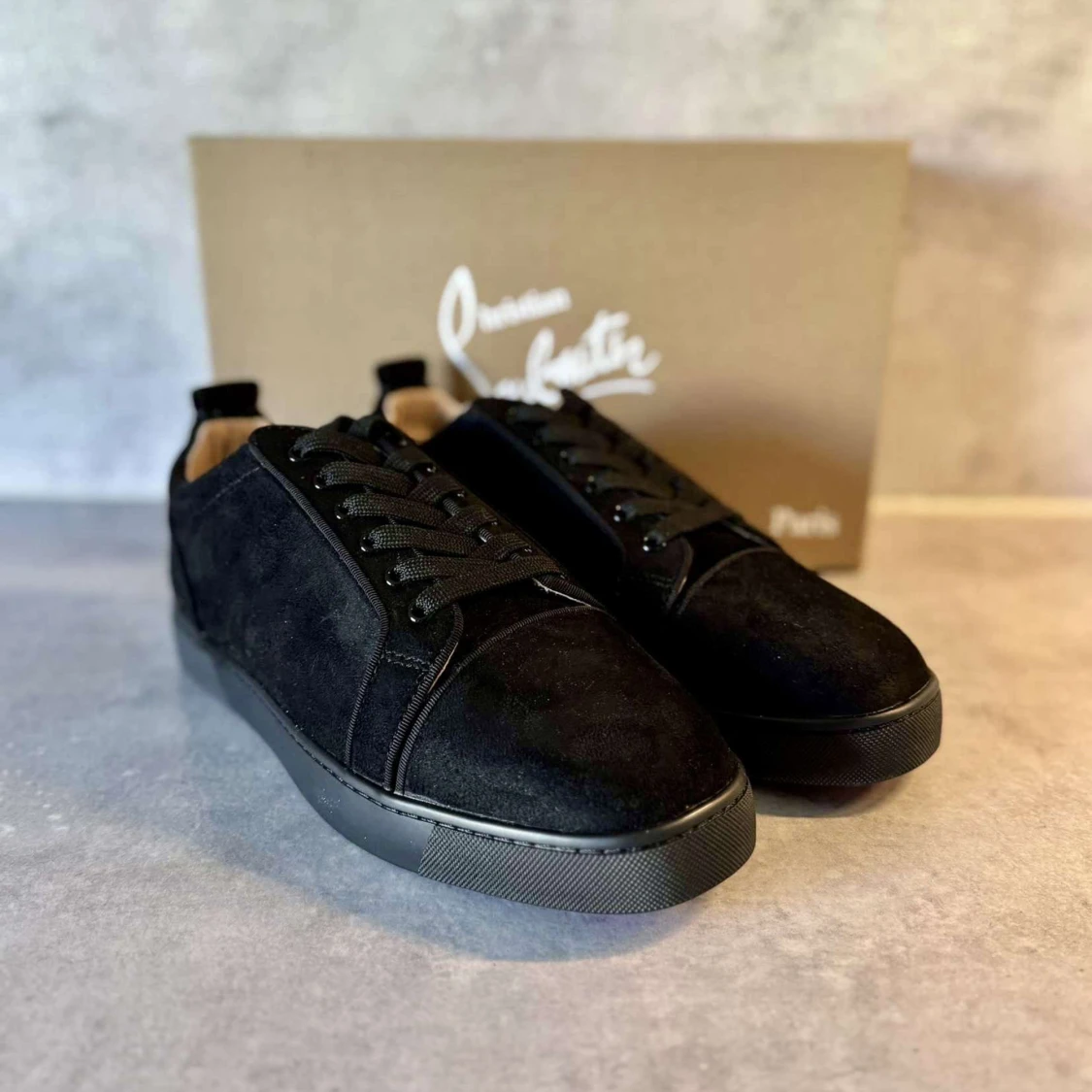 Svarta sneakers från Christian Louboutin
