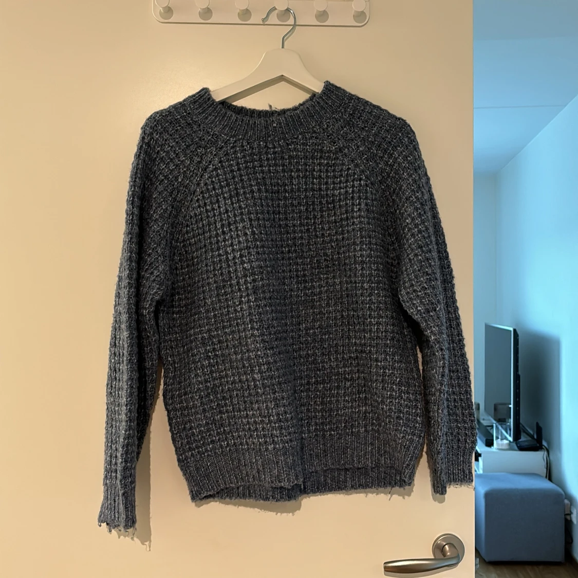 Blå stickad tröja från 157