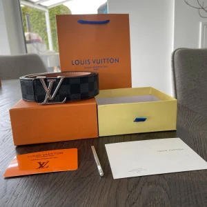 Lv bälte  - Oanvänt. Fraktar snabbt! Skicka om ni har frågor 