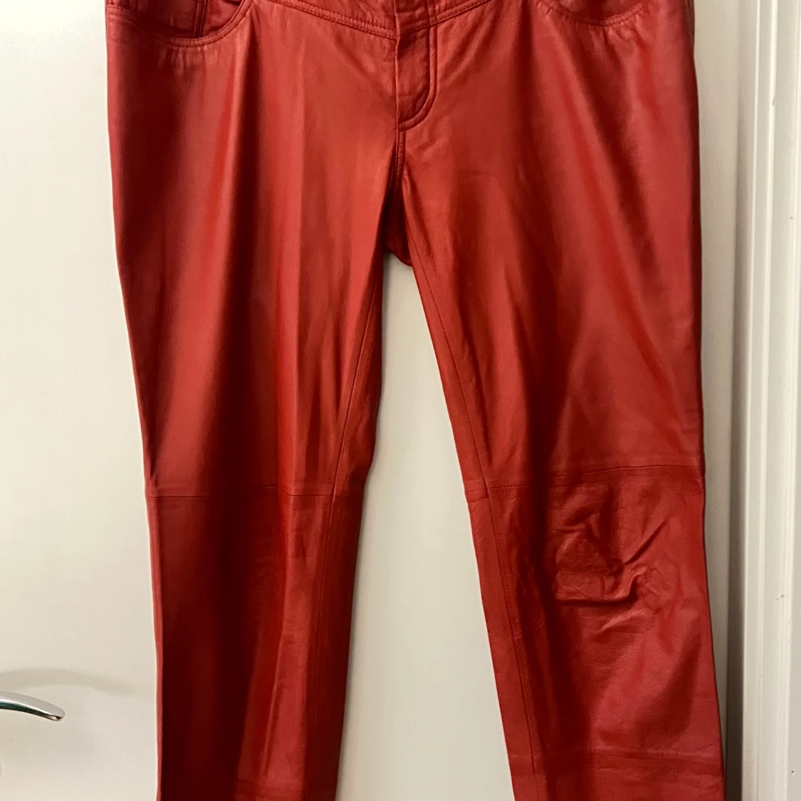 Röda skinnbyxor från Conleys Black - 2