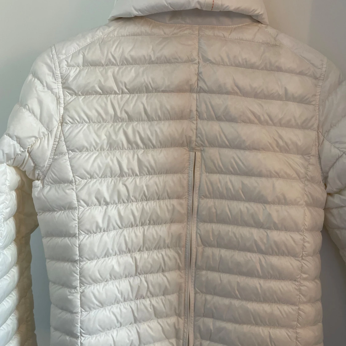 Vit dunjacka från Parajumpers - 3