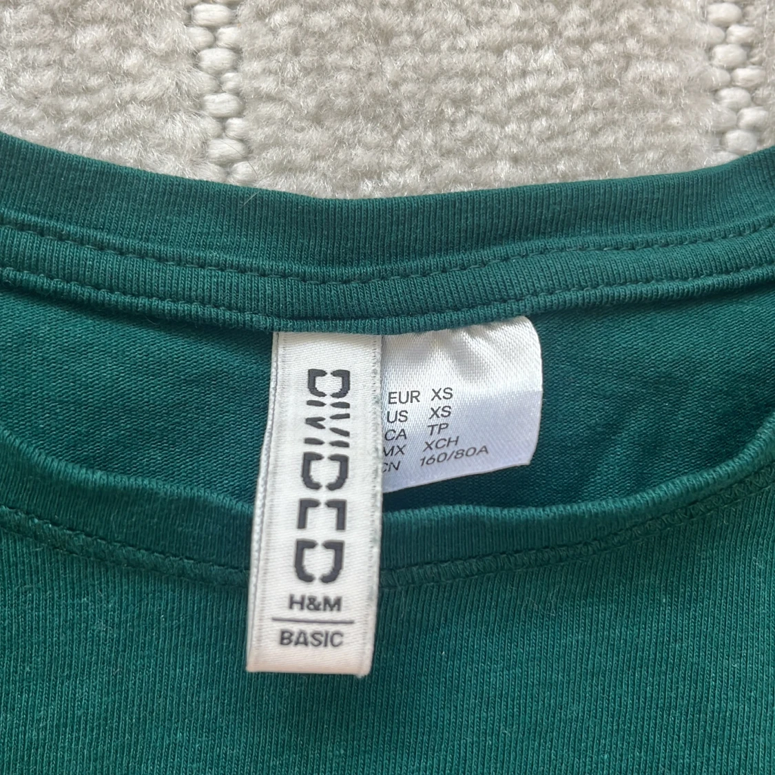 Grön t-shirt från H&M Divided - 2