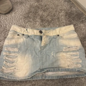 Jeans kjol - Jeanskjol i storlek xs