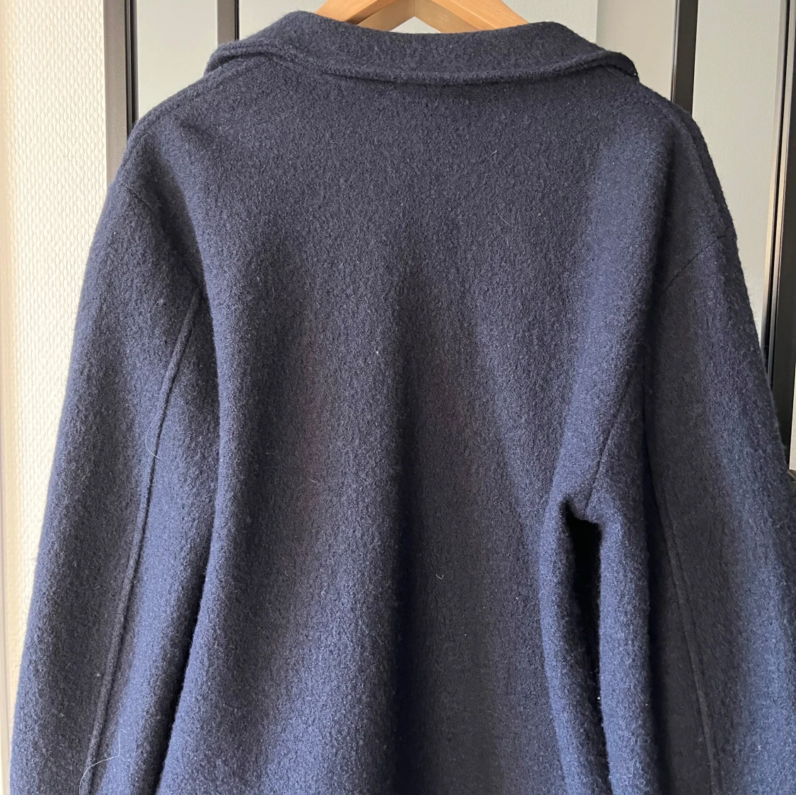 Mörkblå stickad overshirt - 1