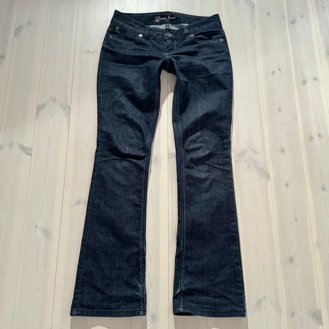 Low bootcut Guess jeans  - 2