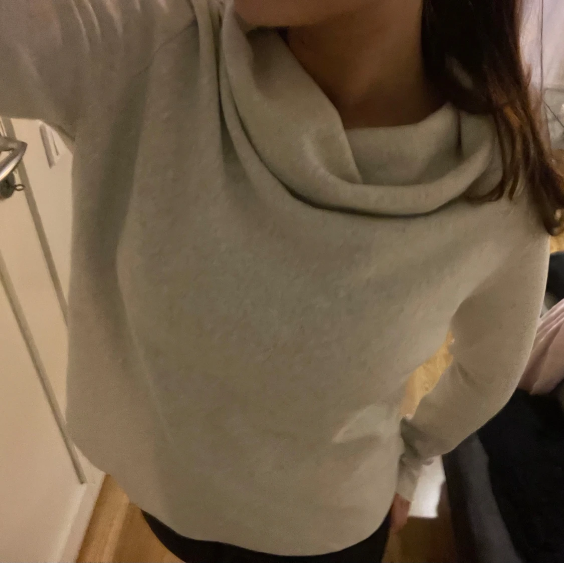 Vit/grå tröja med  krage - 2