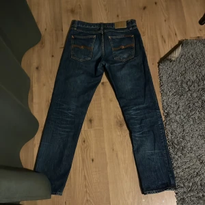 Nudie jeans - Ett par snygga nudie jeans med inga skavanker. Skriv för mer frågor