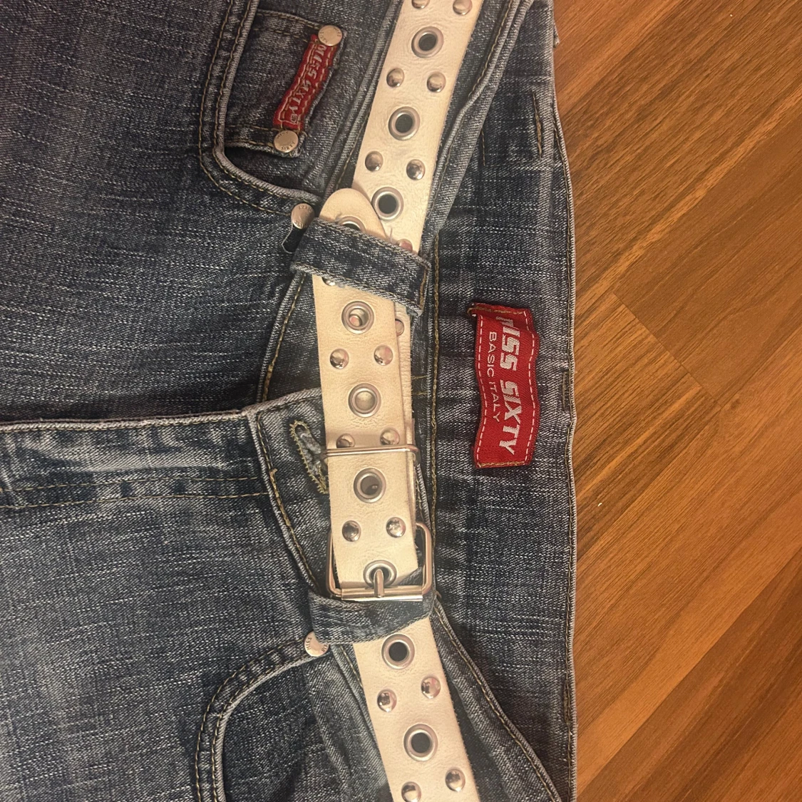 Vit/Silvrig bälte - 1