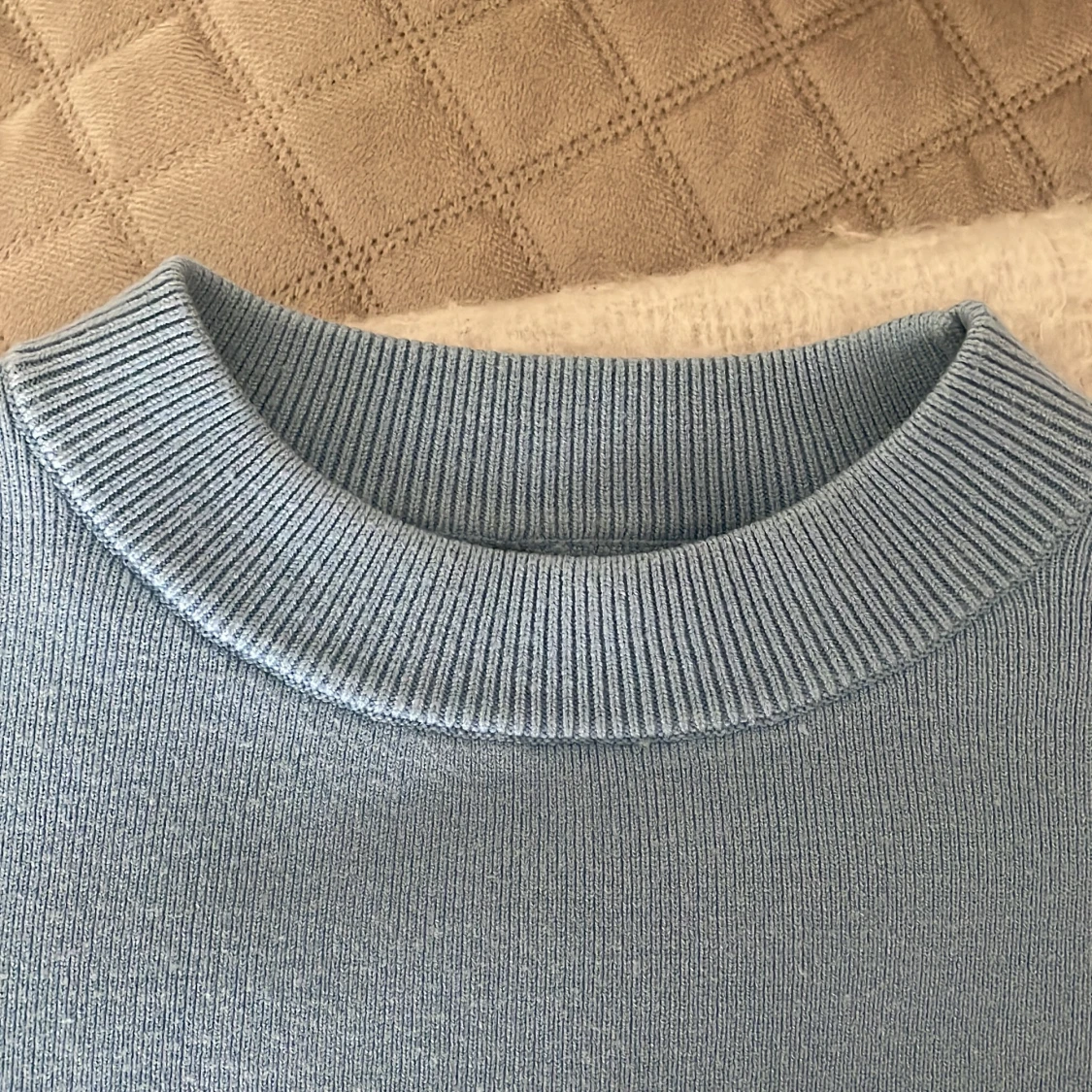 Ljusblå croppad tröja från zara - 3