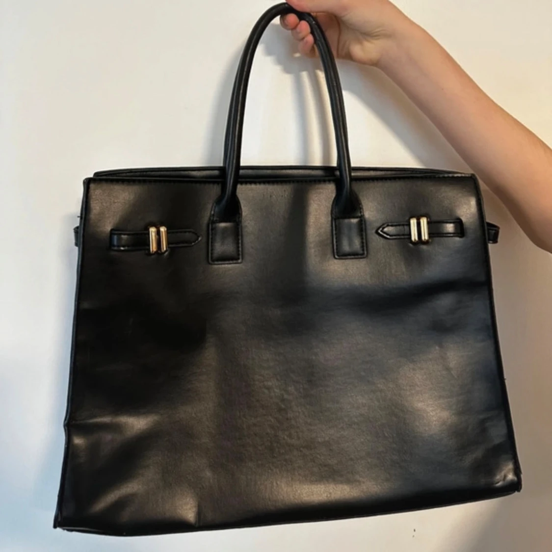 Svart handväska från AV Collection - 1