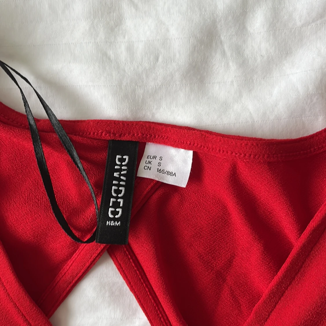 Röd omlottopp från H&M Divided S - 1