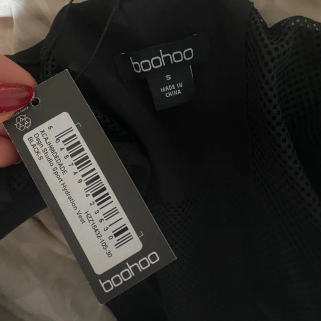 Svart löparväst från Boohoo - 3