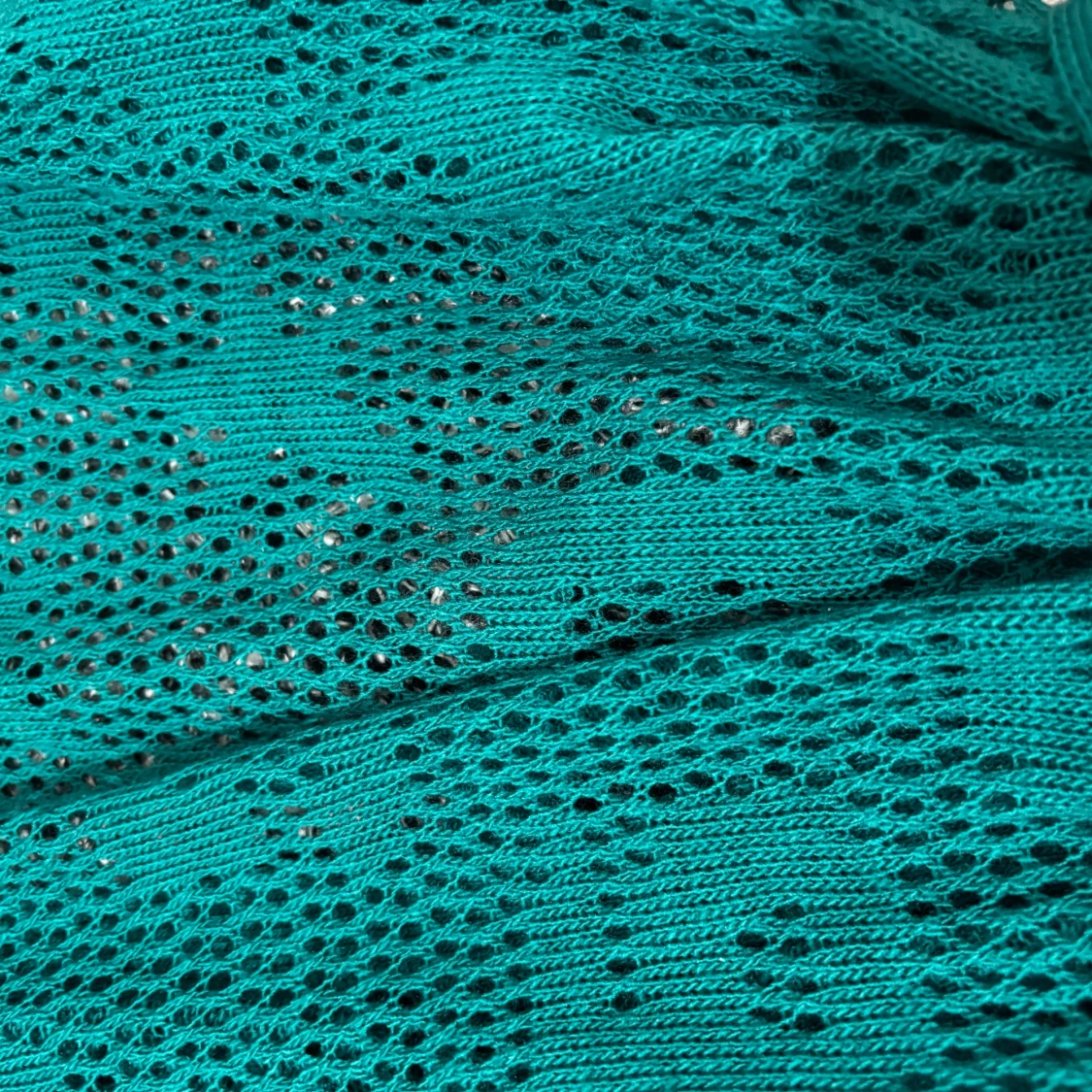 Turkos stickad kofta med bälte och detaljer - 2