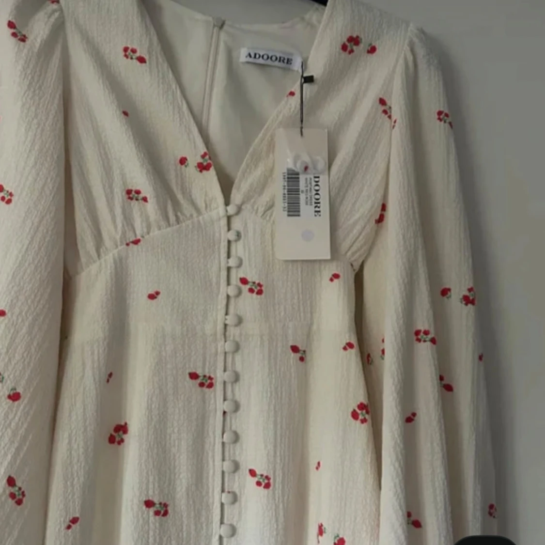 Vit blommig långklänning från Adoore - 1
