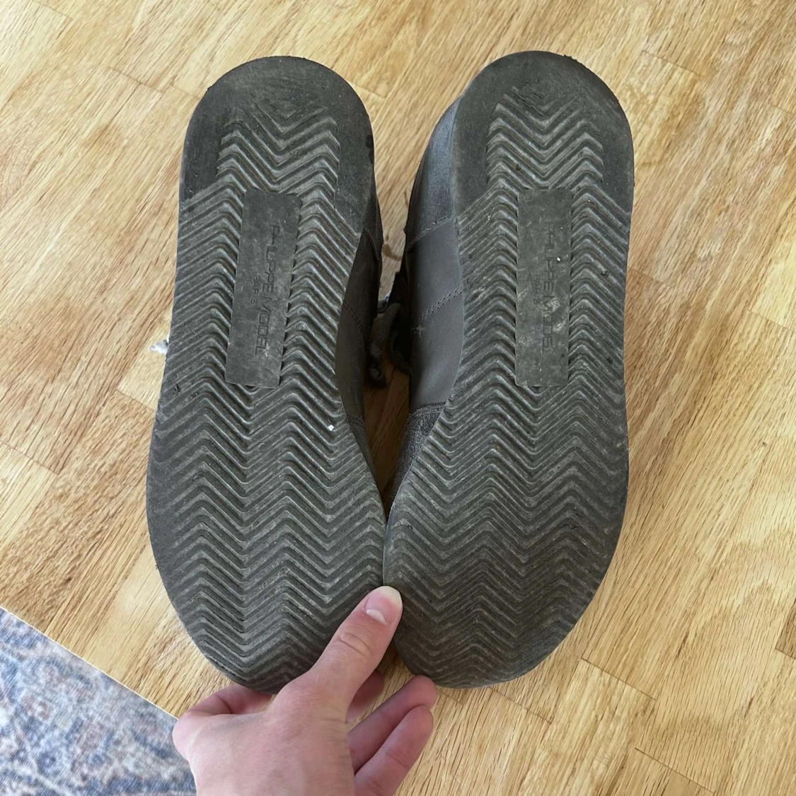 Grå sneakers från Philippe Model - 3