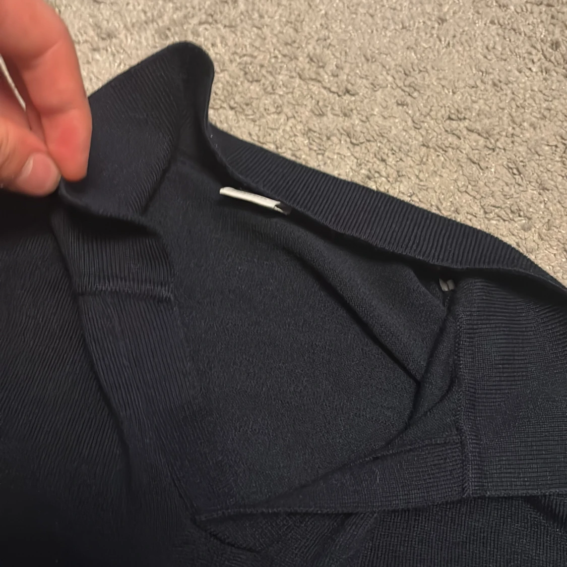 Mörkblå pikétröja från Lindex - 1