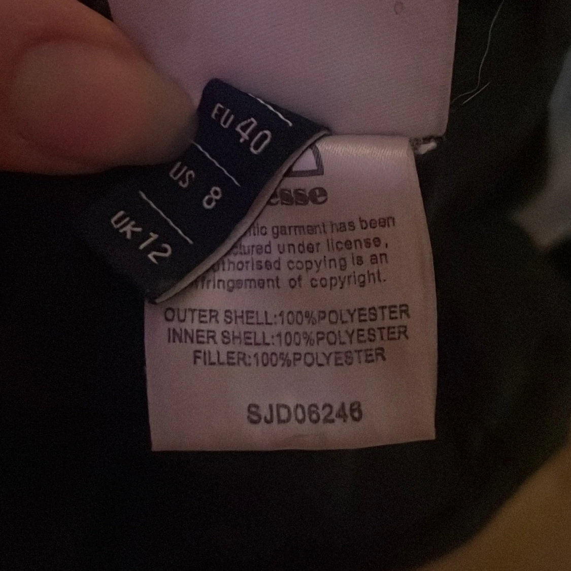 Svart vändbar dunjacka från Ellesse - 4