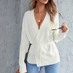 Vit kofta med knytband - Fint 