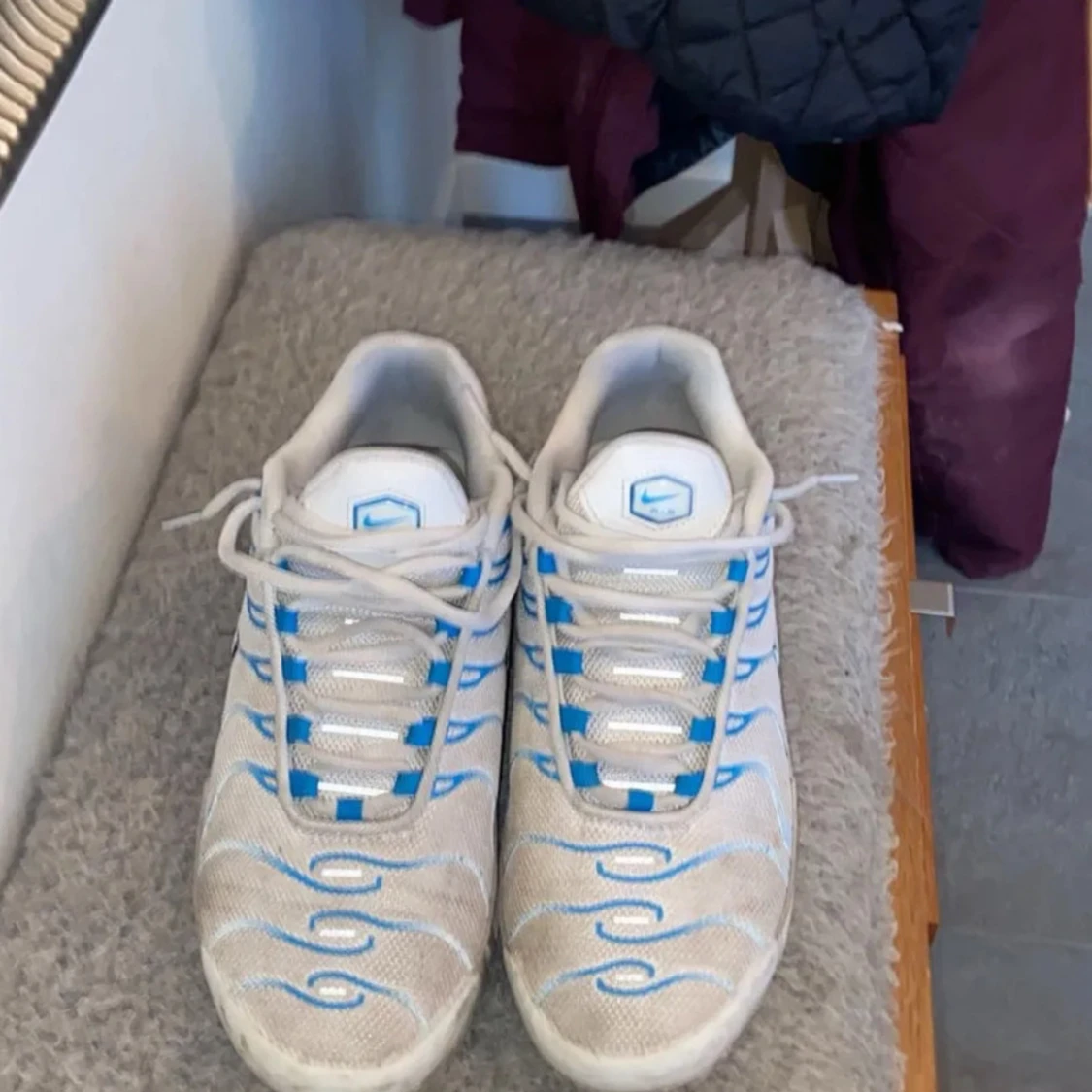 Vita och blå Nike sneakers - 3