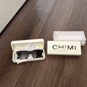 Chimi glasögon - Bra skick lådan är lite smutsig bara