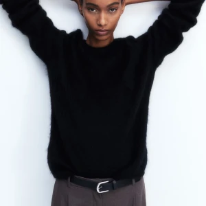 Svart mohairmix tröja  - Svart mohairmix tröja, knappt använd.