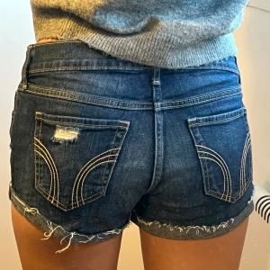 Hollister Jeansshorts  - Midjemått: 38cm 💖