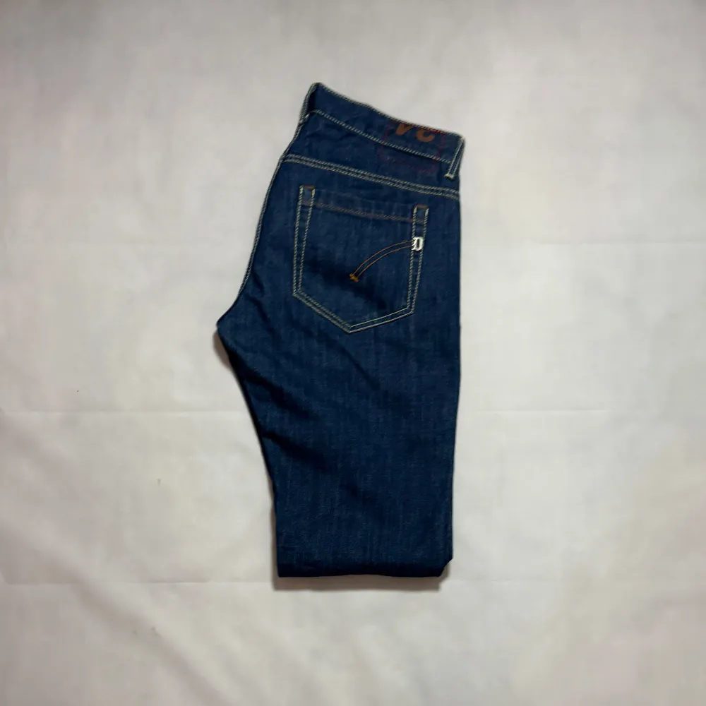 -model: Dondup GEORGE - Conditon:8/10 - size W/34- retail price:3499 SEK J9. Farkut & Housut.