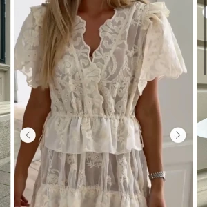 Studentklänning - Jättefin klänning som är perfekt till sommaren och även studenten, helt oanvänd💕