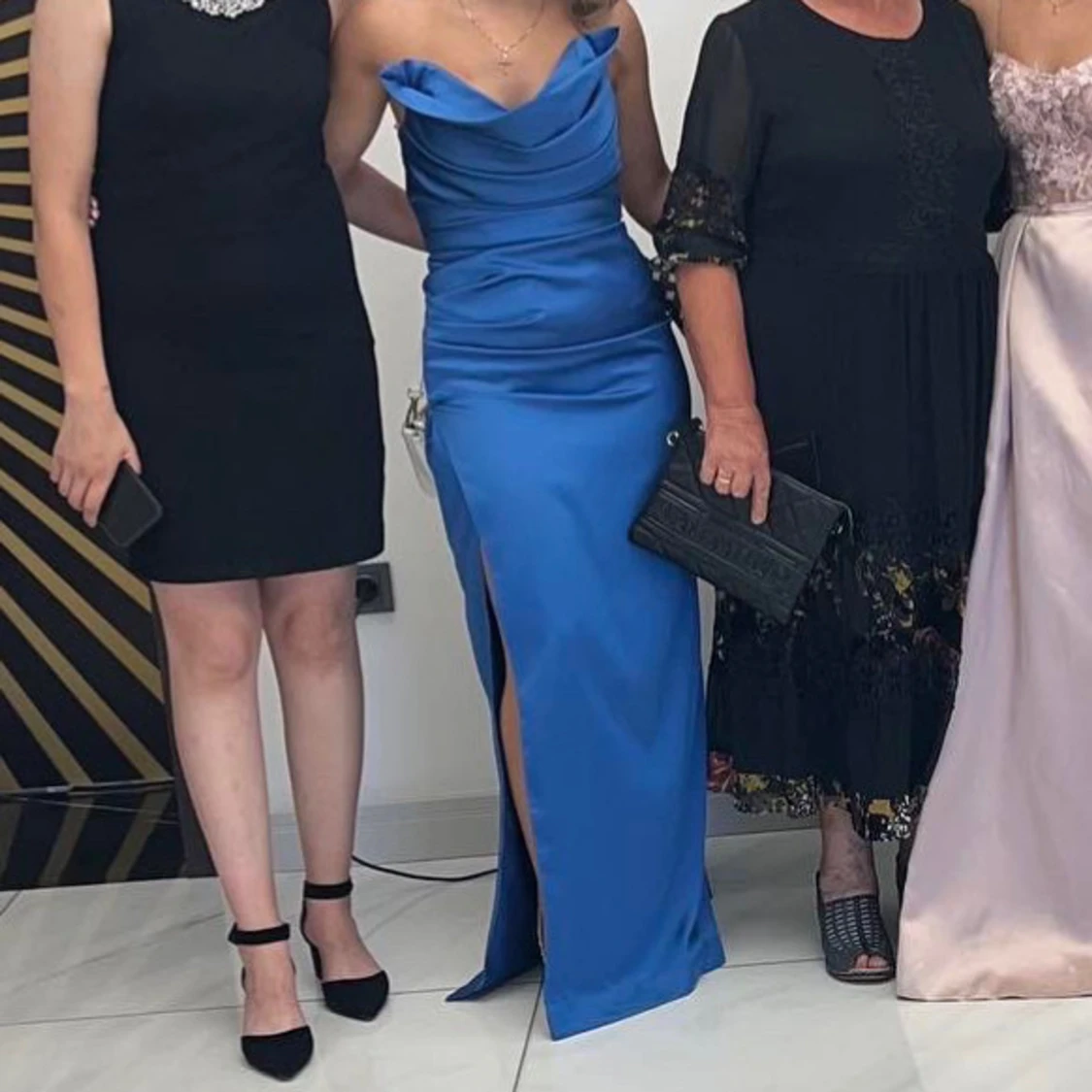 Blå långklänning med slits - 1