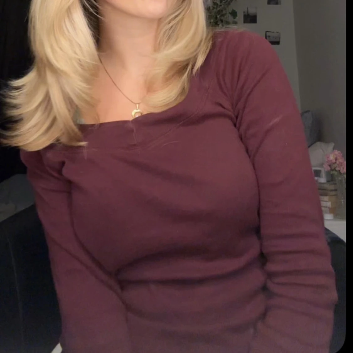 Långärmad vinröd tröja - 1