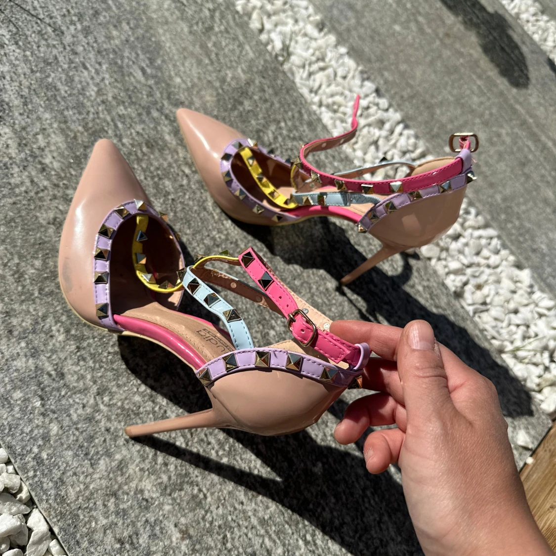 Pastellfärgade pumps  - 3