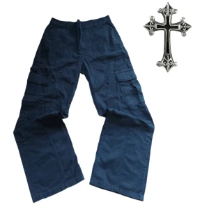 Y2k Baggy Pants - Baggy byxor som passar M - L, i fint skick ‼️ Skicka gärna offers och frågor på DM 📫