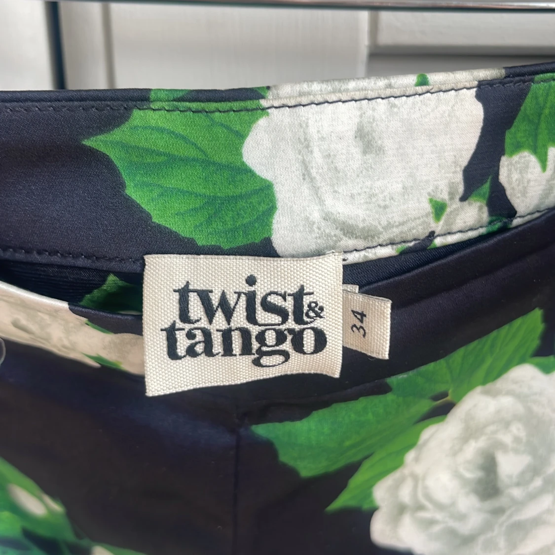 Blommiga byxor från Twist & Tango - 2