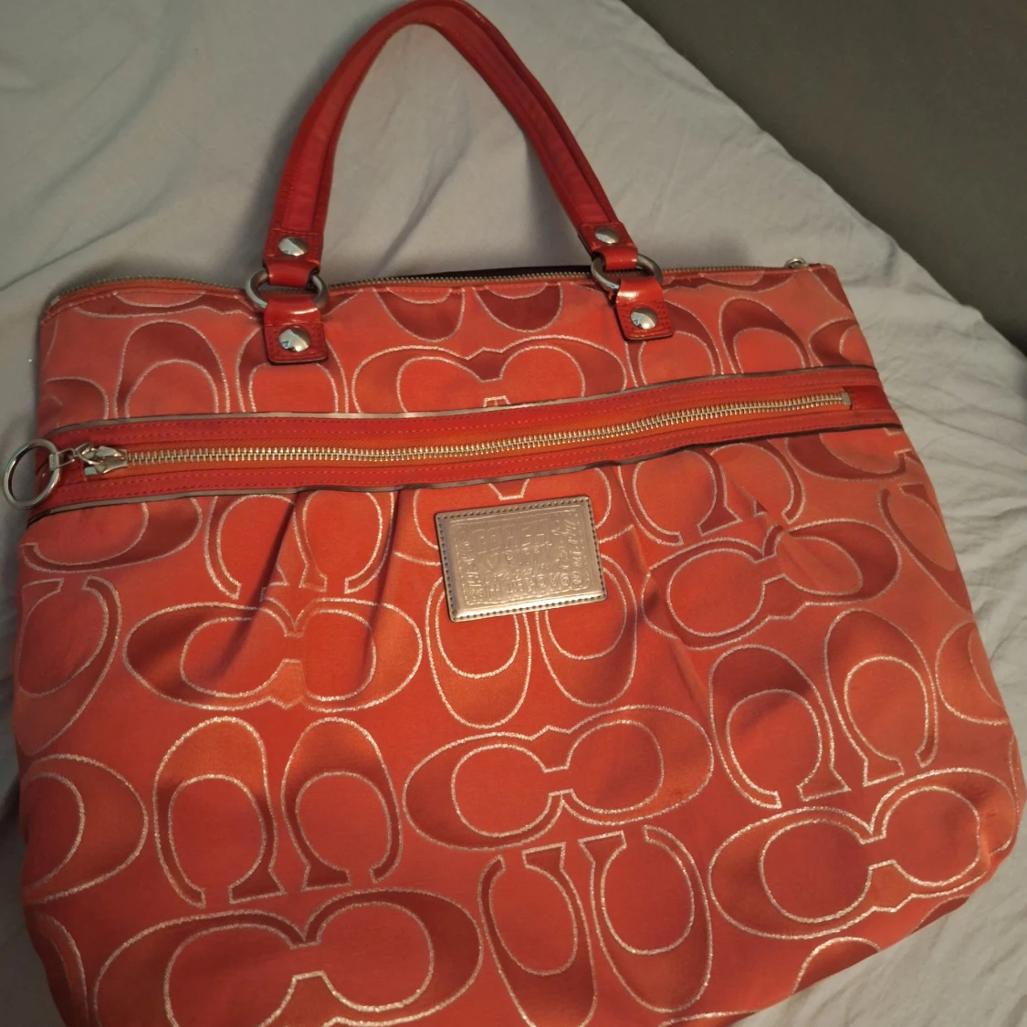 Röd axelväska från Coach - 1