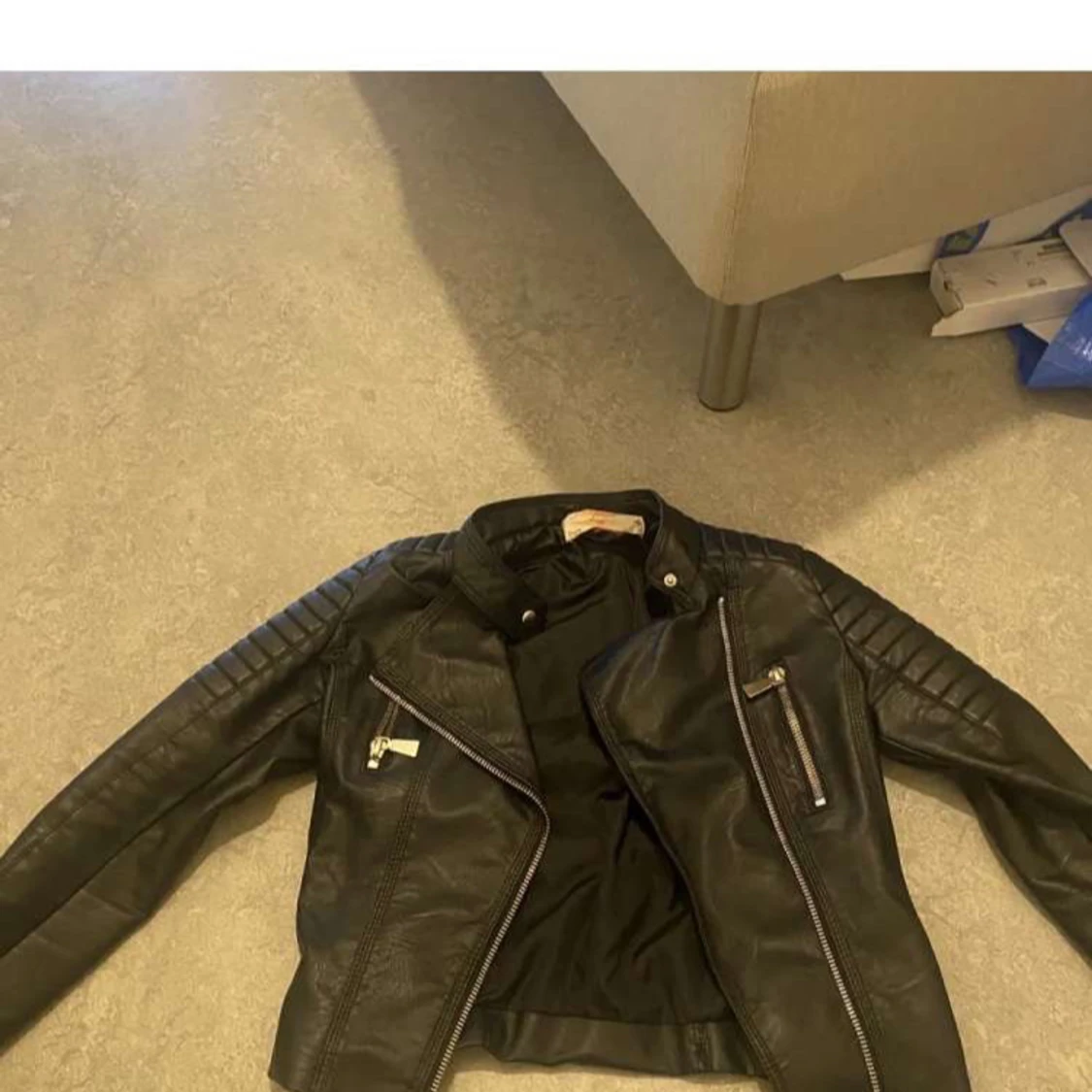 Svart skinnjacka från chiquelle - 1