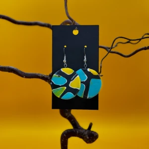 Handgjorda örhängen  - Unika handgjorda  örhängen i polymerlera, allergivänliga. 🔸Design: WIDE AS OCEANS🔸