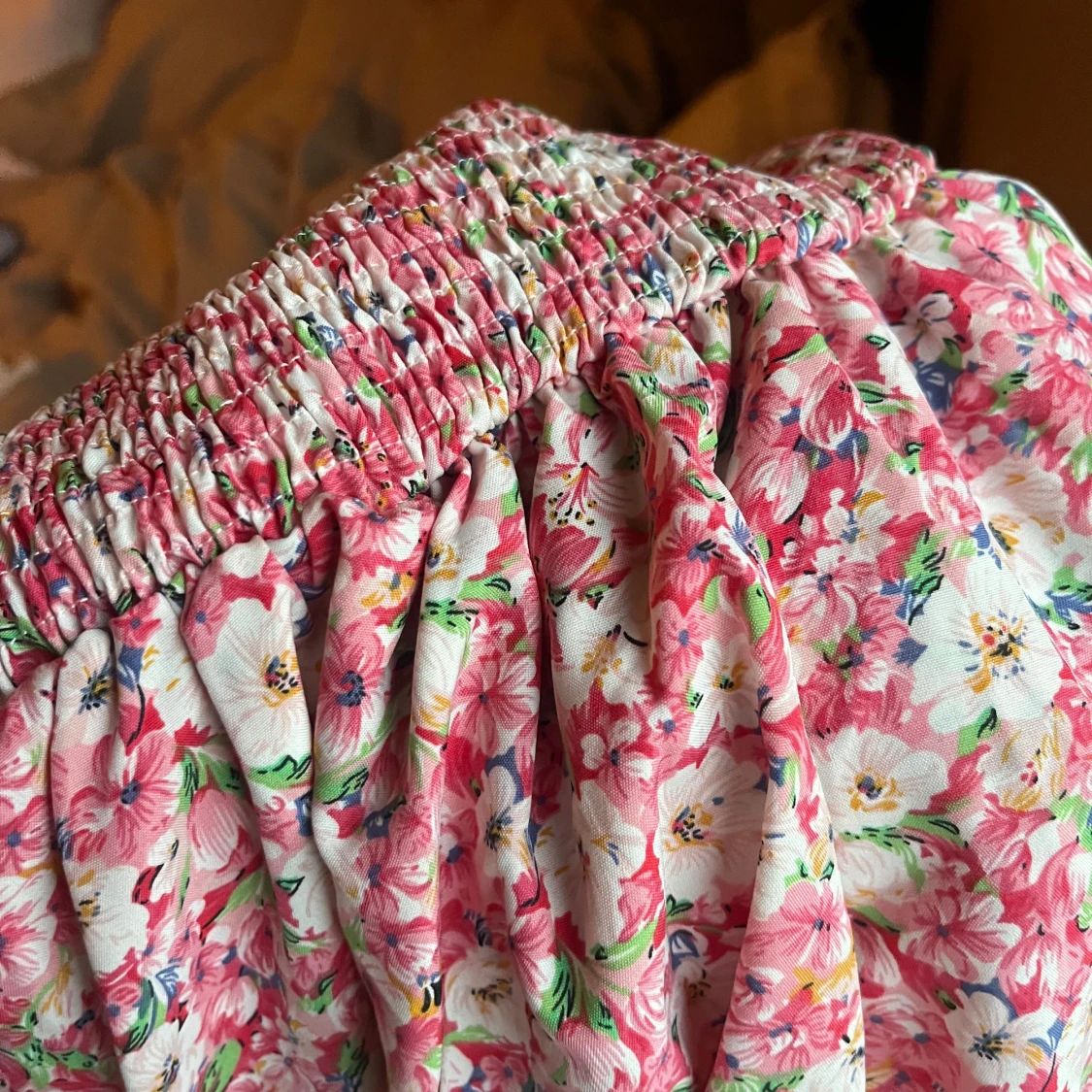 Blommig axelbandslös klänning från Shein - 2